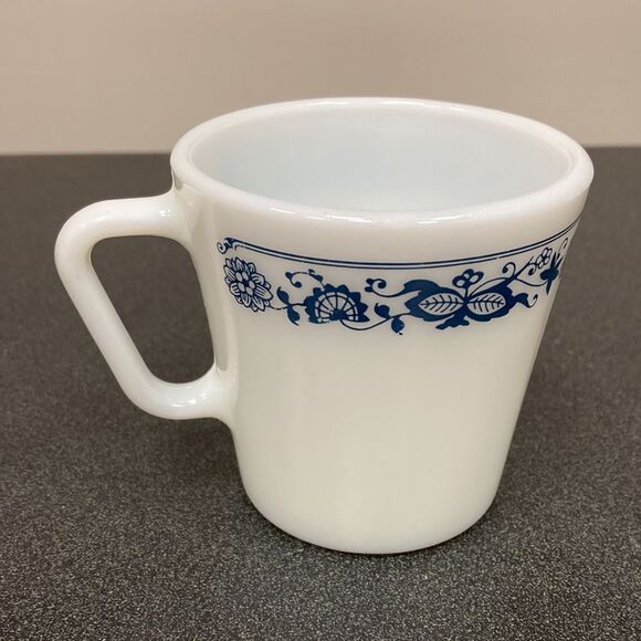 Pyrex Old Town Blue 1410 Milk Glass D Handle Replacement Coffee Cup - Picture 3 of 10